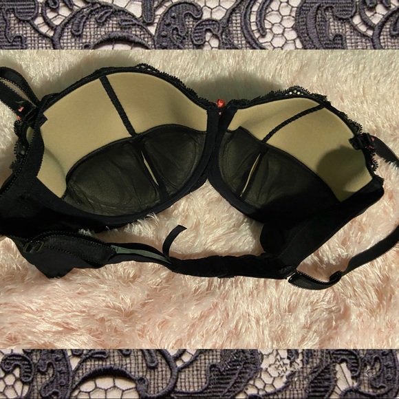 Adore Me Black Lace Push Up Bra - Picture 5 of 5